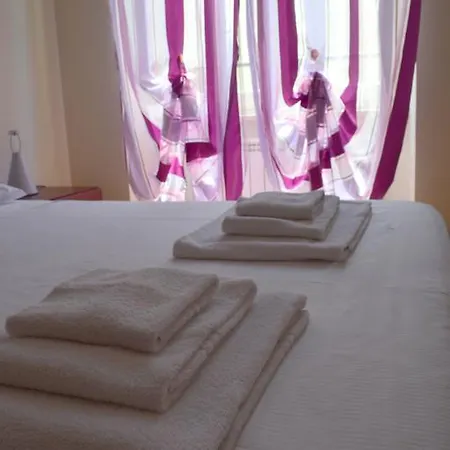 - Via Roma Apartment *